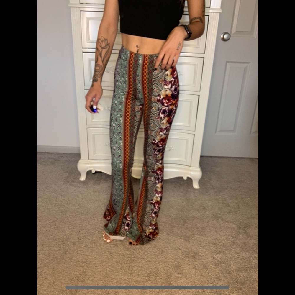 Fashion Nova Bell Bottom Stretch pants